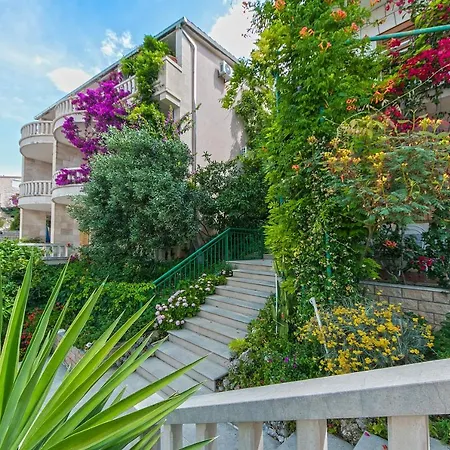 2752a Apartman